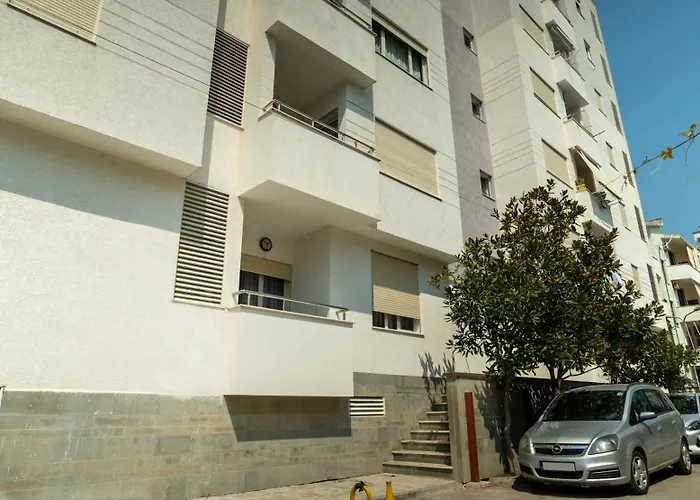 Albora\'S Seaside Apartment